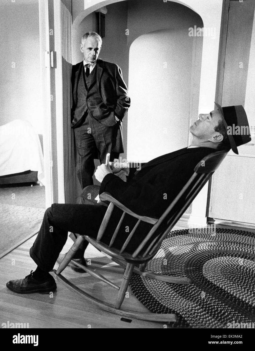 Paul Stewart, John Forsythe, sur-ensemble de le film "sang-froid', 1967 Banque D'Images