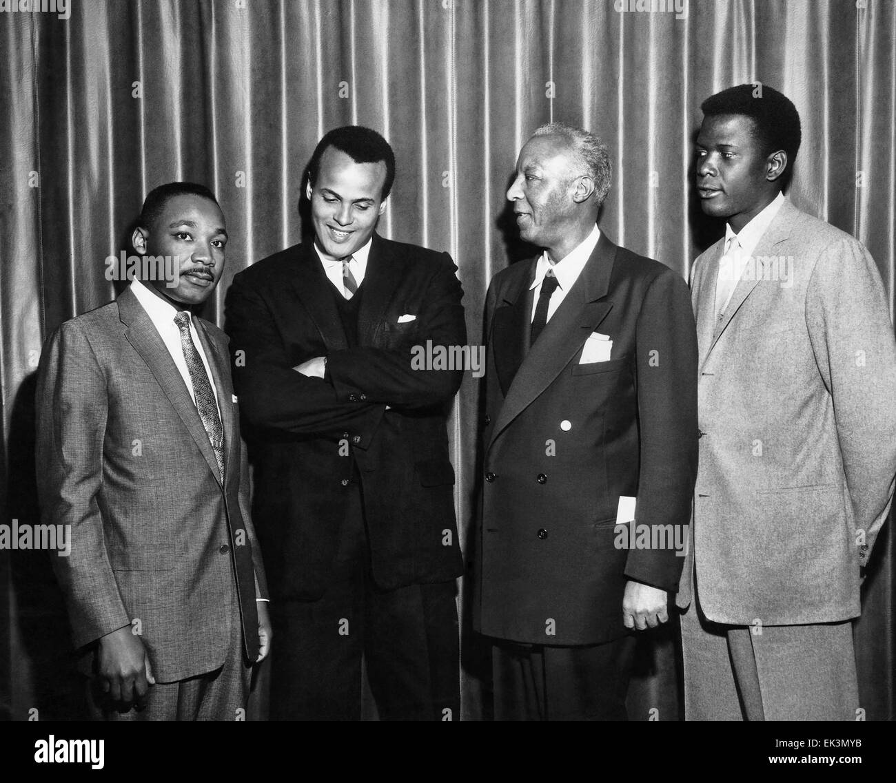 Martin Luther King, Jr., Harry Belafonte, Asa Philip Randolph, Sidney Poitier, Portrait, vers 1960 Banque D'Images