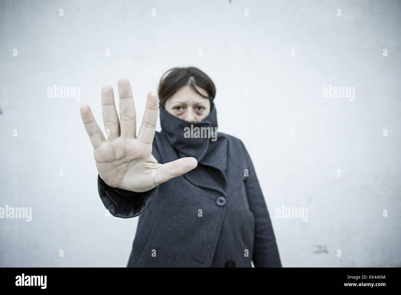 Avec les yeux de la femme battue endommagé, la violence contre les femmes Banque D'Images