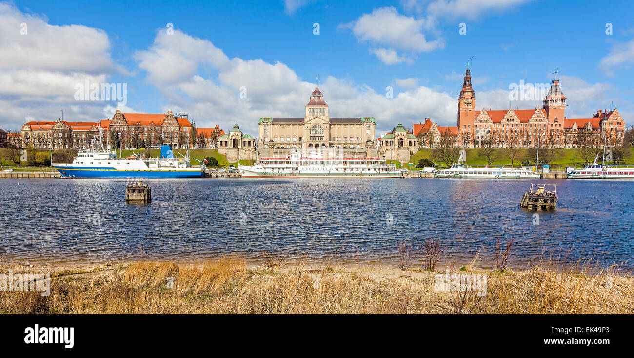 Vue panoramique du front de mer de Szczecin, Pologne. Banque D'Images Vue panoramique du front de mer de Szczecin, Pologne. Banque D'Images