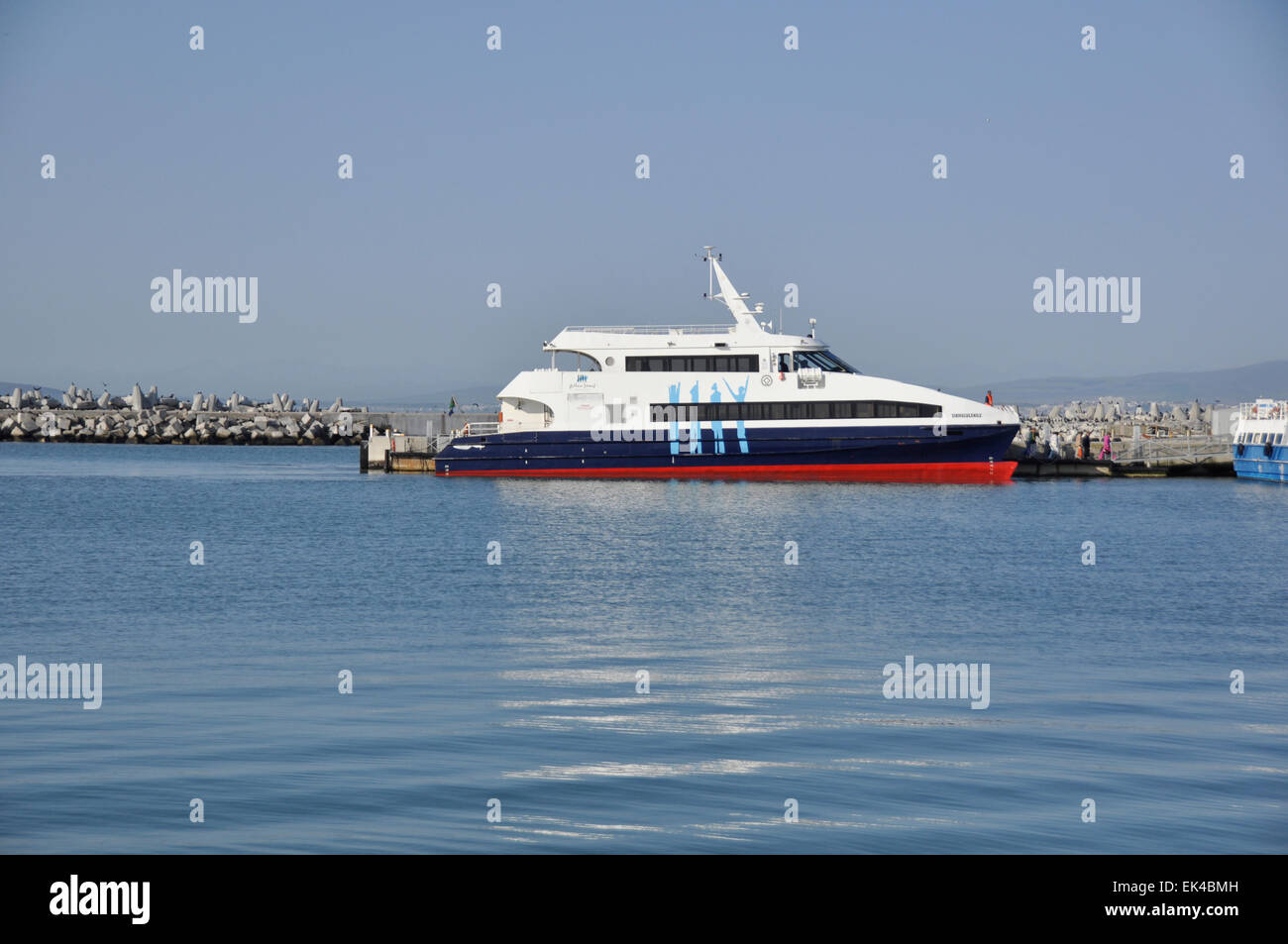 L'île de Robben Island nouveau traversier dans le port de l'île de Robben. Banque D'Images