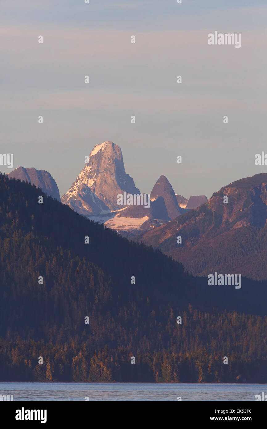 Devils Thumb, la Forêt Nationale Tongass en Alaska. Banque D'Images