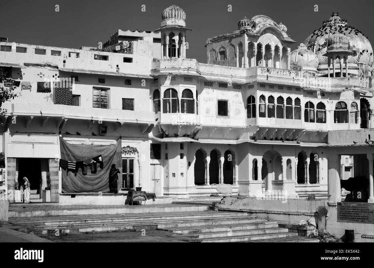 L'Inde, Rajasthan, Pushkar, ancien façade de maison Banque D'Images
