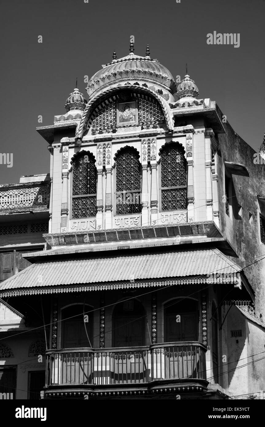 L'Inde, Rajasthan, Pushkar, ancien façade de maison Banque D'Images