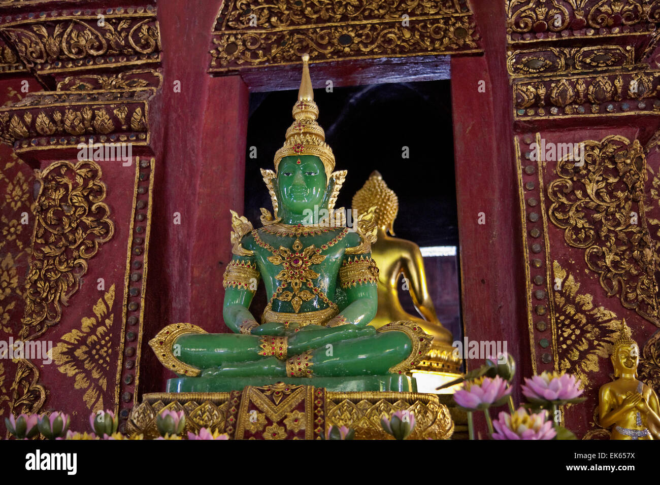 La Thaïlande, Chiang Mai, Prathat Doi Suthep temple bouddhiste, statue du Bouddha de Jade Banque D'Images