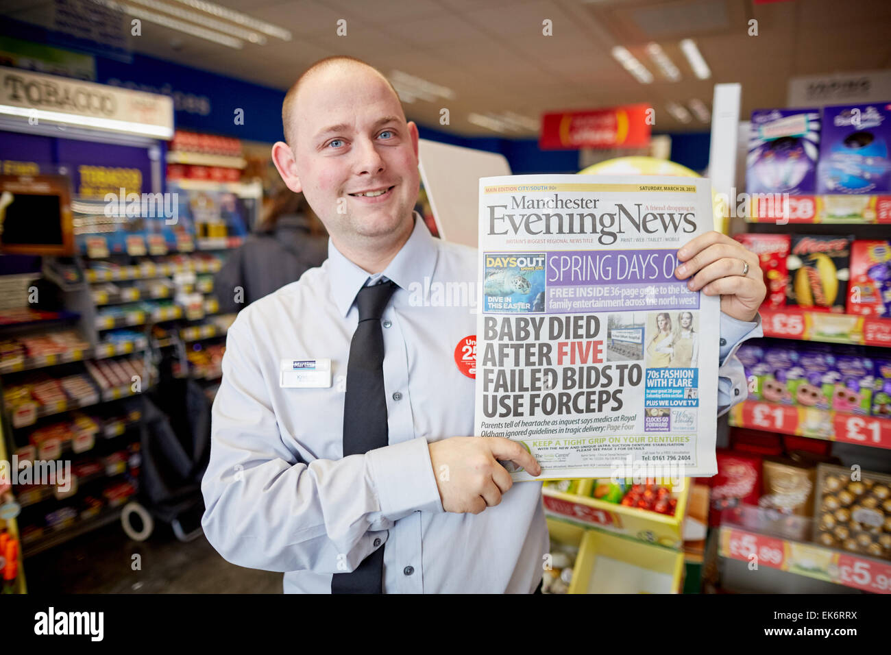 Dernière tonne Manchester Evening news presse papier Banque D'Images