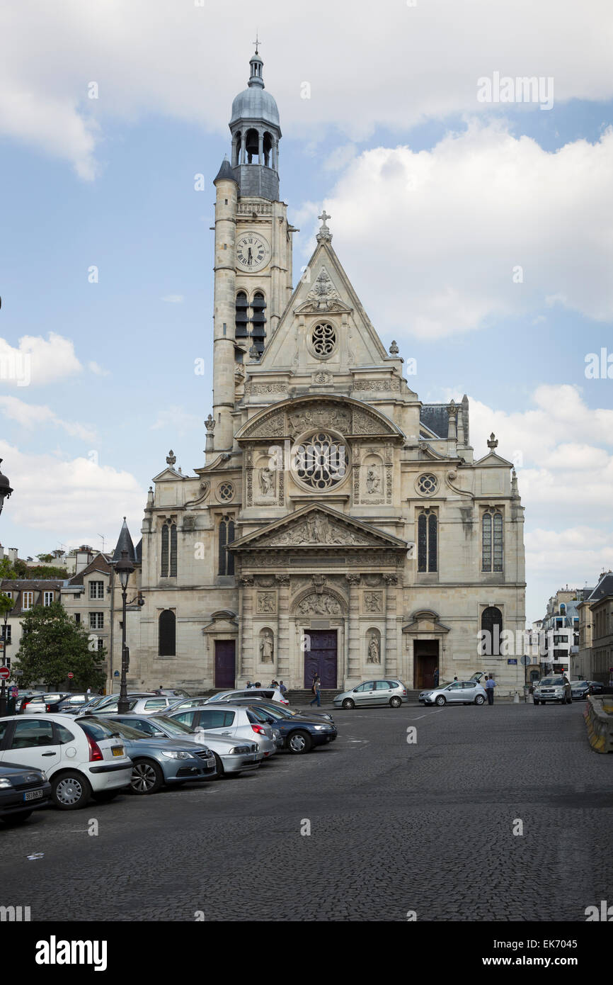 Église Saint-Étienne-du-Mont church est situé sur la Montagne Sainte-Geneviève dans le 5ème arrondissement de Paris, France. Banque D'Images