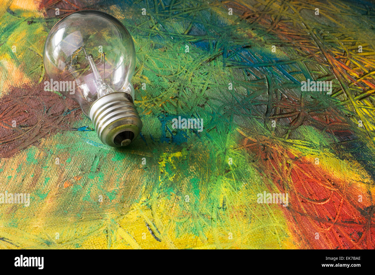 Peinture de résumé avec l'ampoule. Mélanger les peintures à l'huile sur toile Banque D'Images