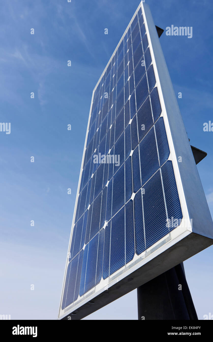 Panneaux solaires pour la production d'électricité, la Finlande Banque D'Images