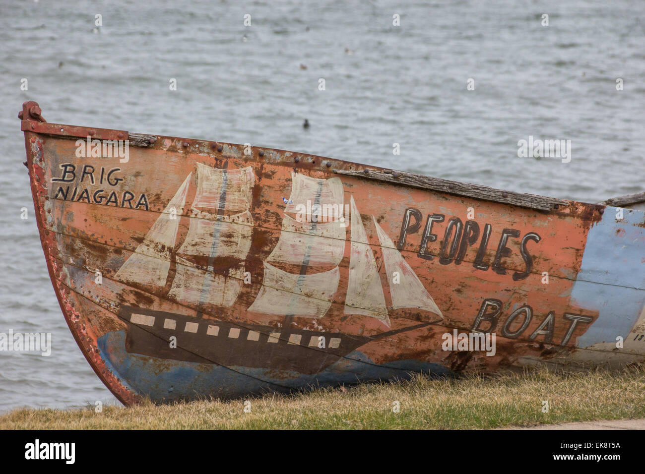 Un vieux bateau échoué sur Erie Pennsylvanie fixe. Banque D'Images