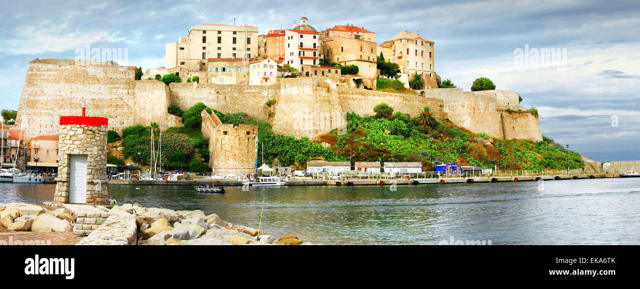 Calvi , Corse, avec vue sur la vieille forteresse Banque D'Images
