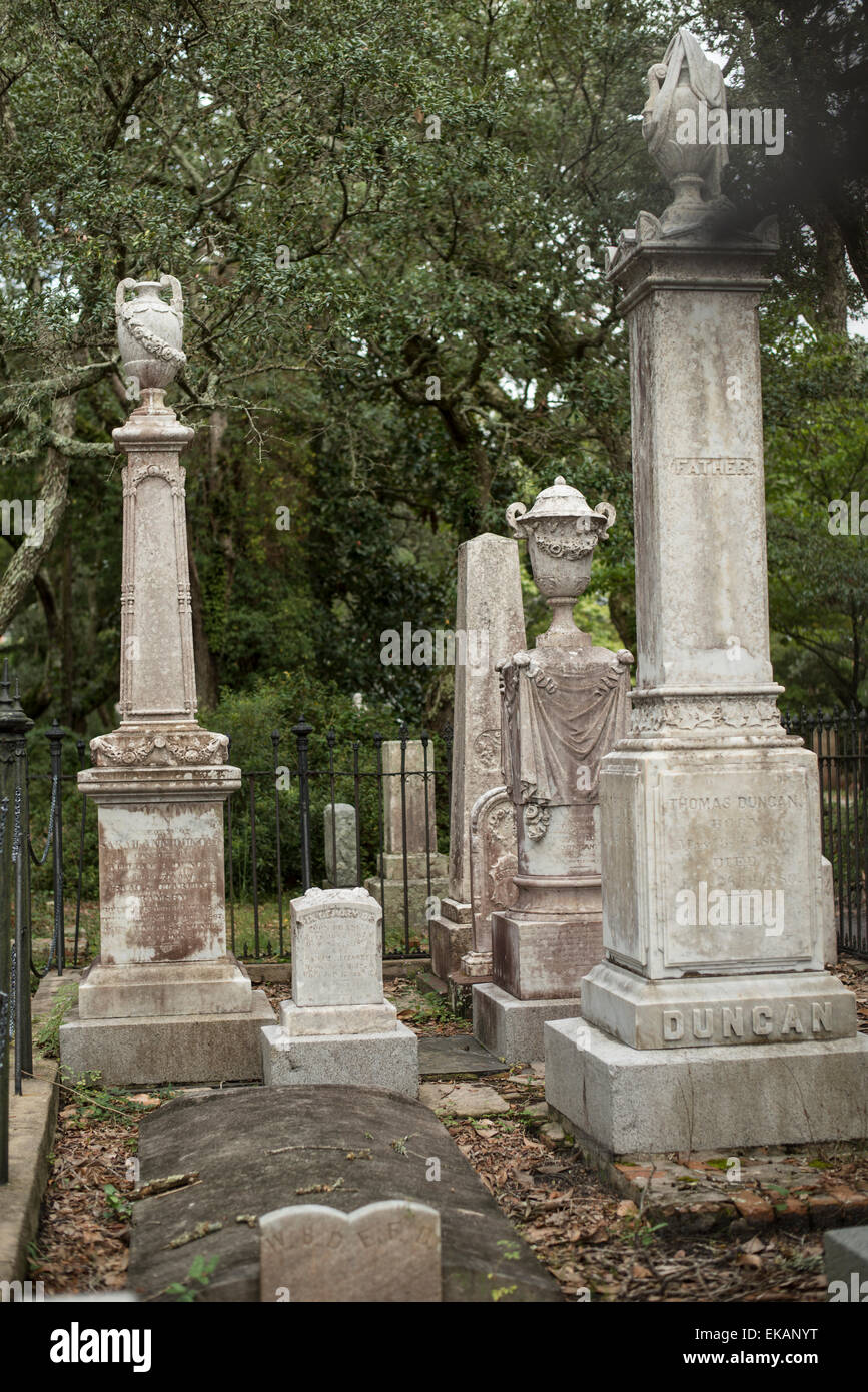 Pierres tombales dans l'ancien cimetière "cimetière de la guerre civile américaine à l'ère1900's Banque D'Images