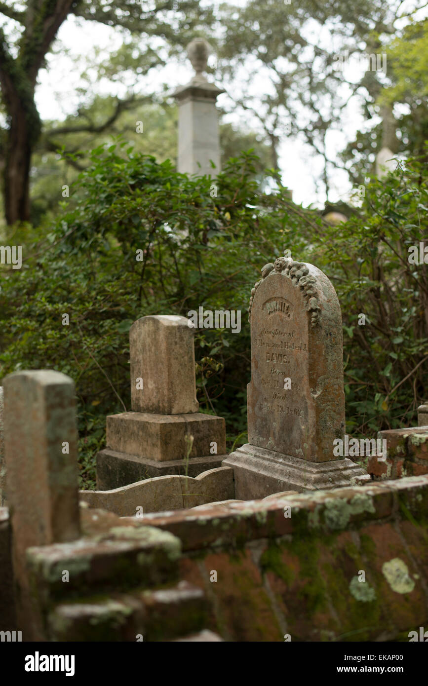 Pierres tombales dans l'ancien cimetière "cimetière de la guerre civile américaine à l'ère1900's Banque D'Images