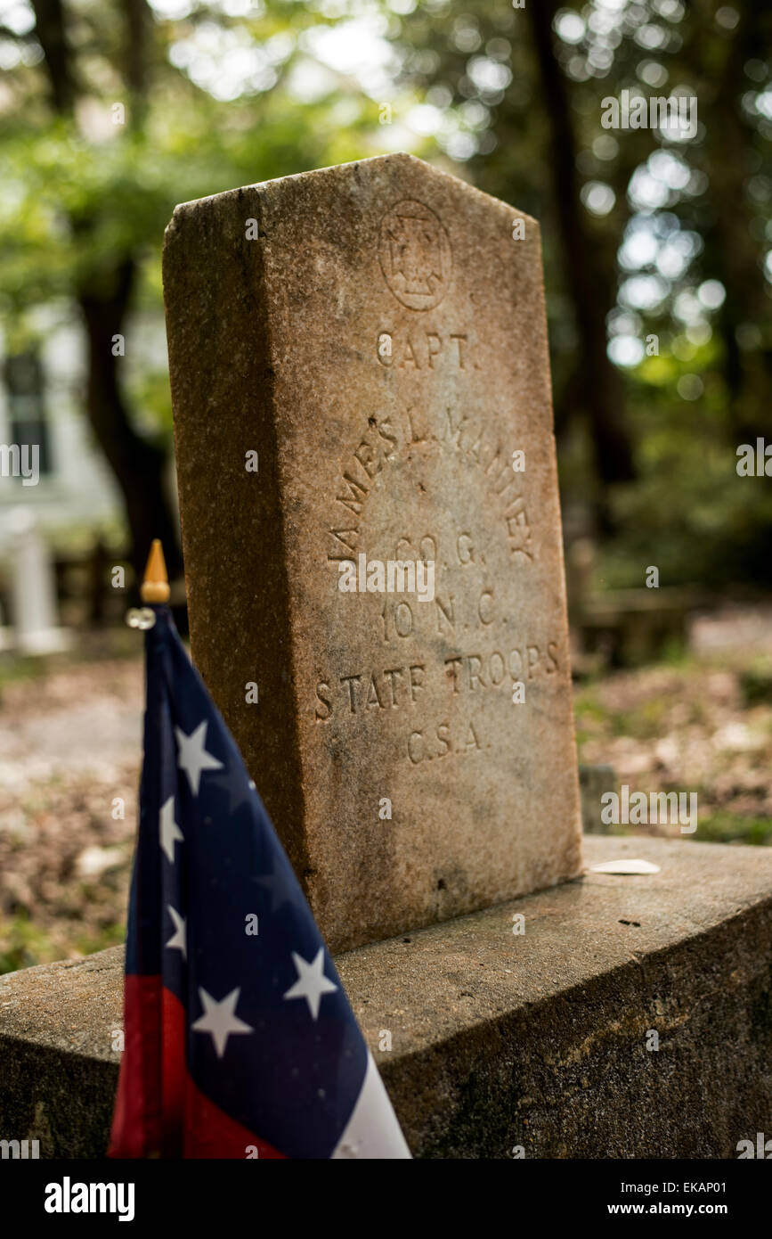 Pierres tombales dans l'ancien cimetière "cimetière de la guerre civile américaine à l'ère1900's Banque D'Images