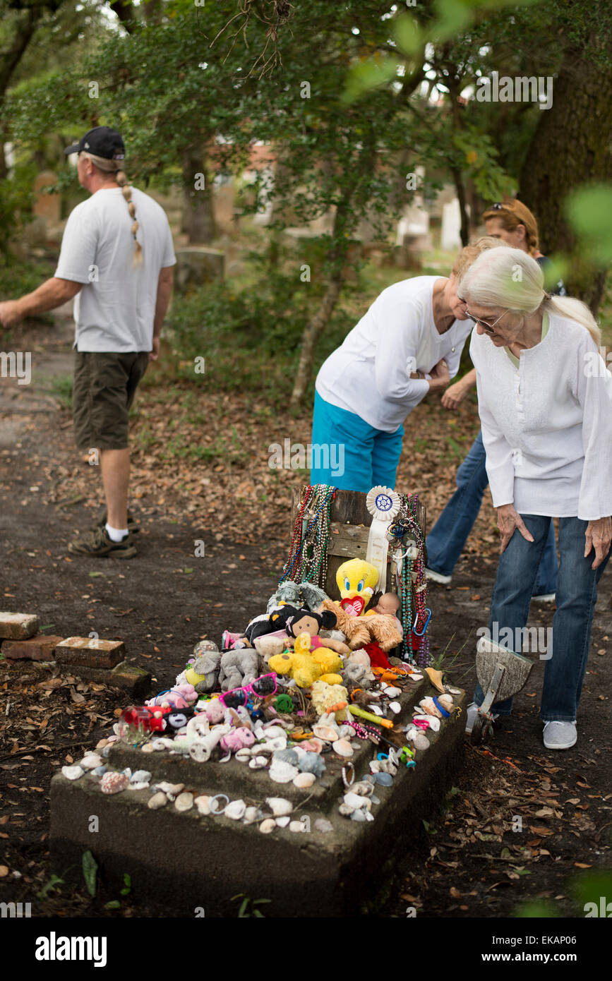 Pierres tombales dans l'ancien cimetière "cimetière de la guerre civile américaine à l'ère1900's Banque D'Images