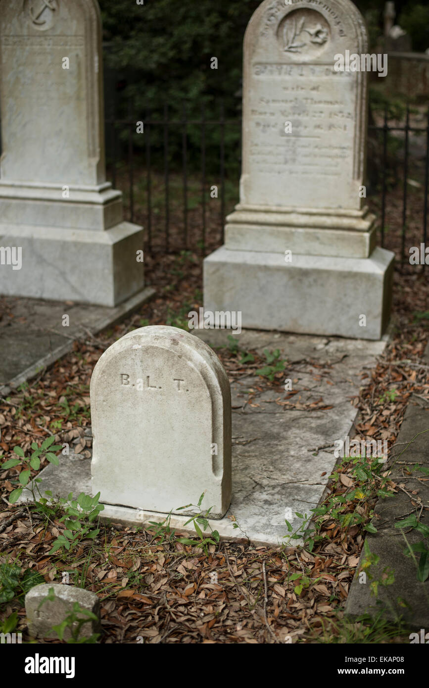 Pierres tombales dans l'ancien cimetière "cimetière de la guerre civile américaine à l'ère1900's Banque D'Images