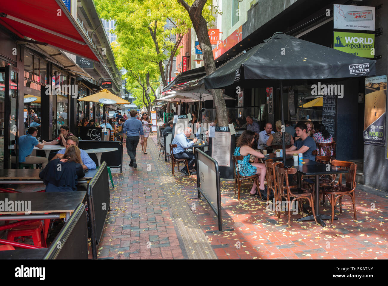 Diners appréciant les Melbourne café et restaurant strip Lane Matériel Banque D'Images