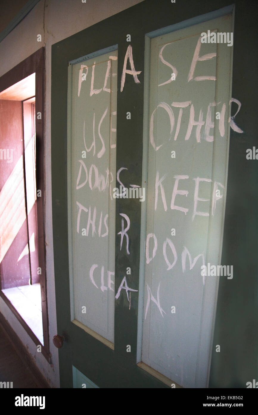 Les graffitis au McDonald cabane à l'essai atomique Trinity Site où la bombe a été assemblé et qui a été recréée comme Banque D'Images