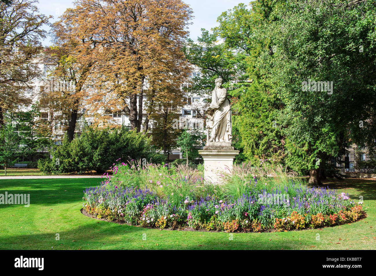 Statue dans le jardin du Luxembourg, Paris, France, Europe Banque D'Images