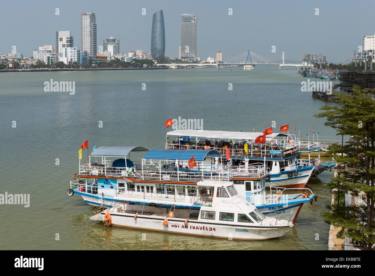 Bateaux et chanson fleuve Han, Danang, Vietnam, Indochine, Asie du Sud, Asie Banque D'Images