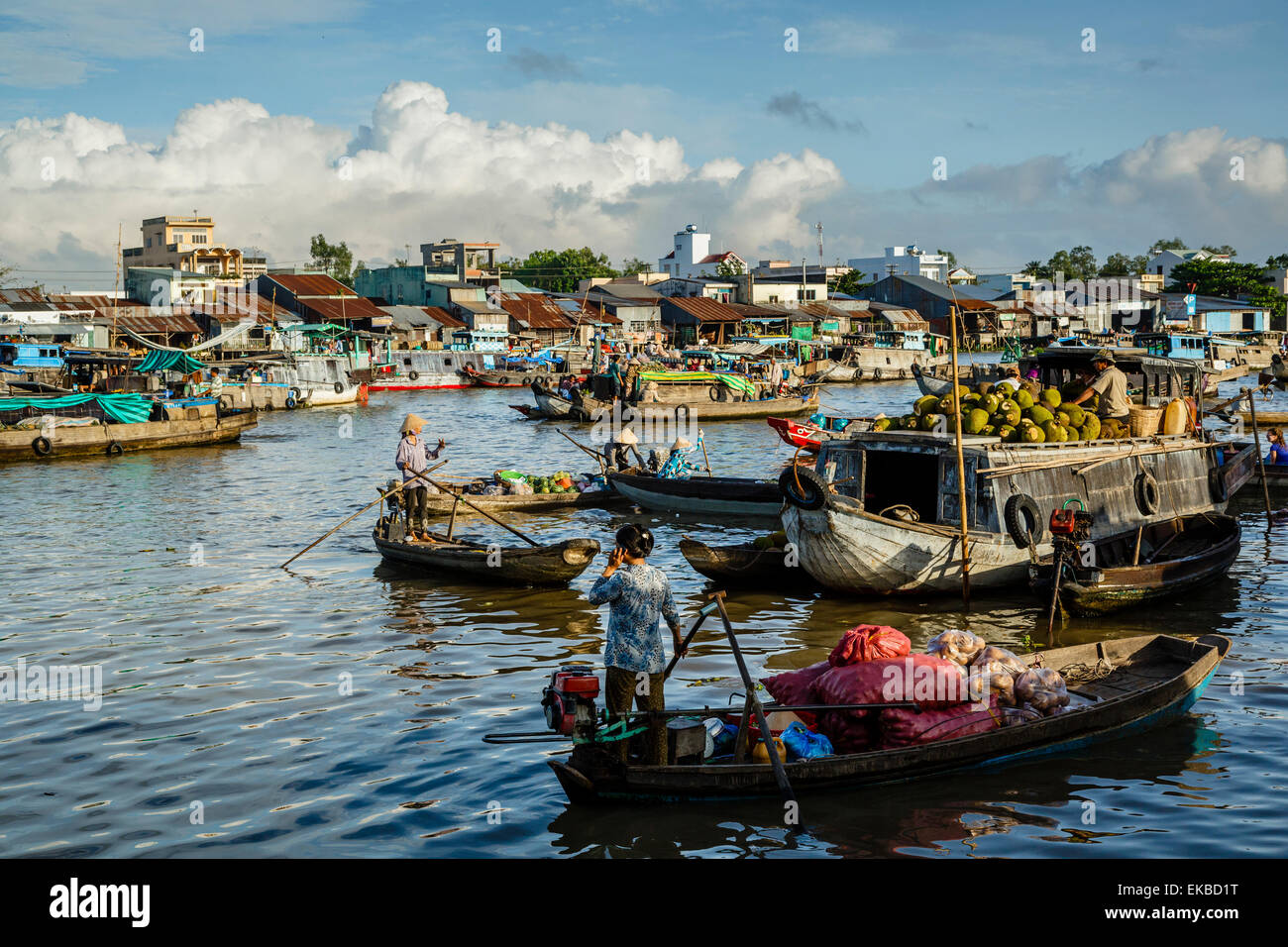 Marché flottant de Cai Rang au Delta du Mékong, Can Tho, Vietnam, Indochine, Asie du Sud, Asie Banque D'Images