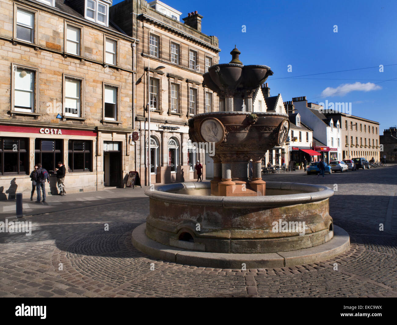 Fontaine sur Market Street à St Andrews Fife Ecosse Banque D'Images