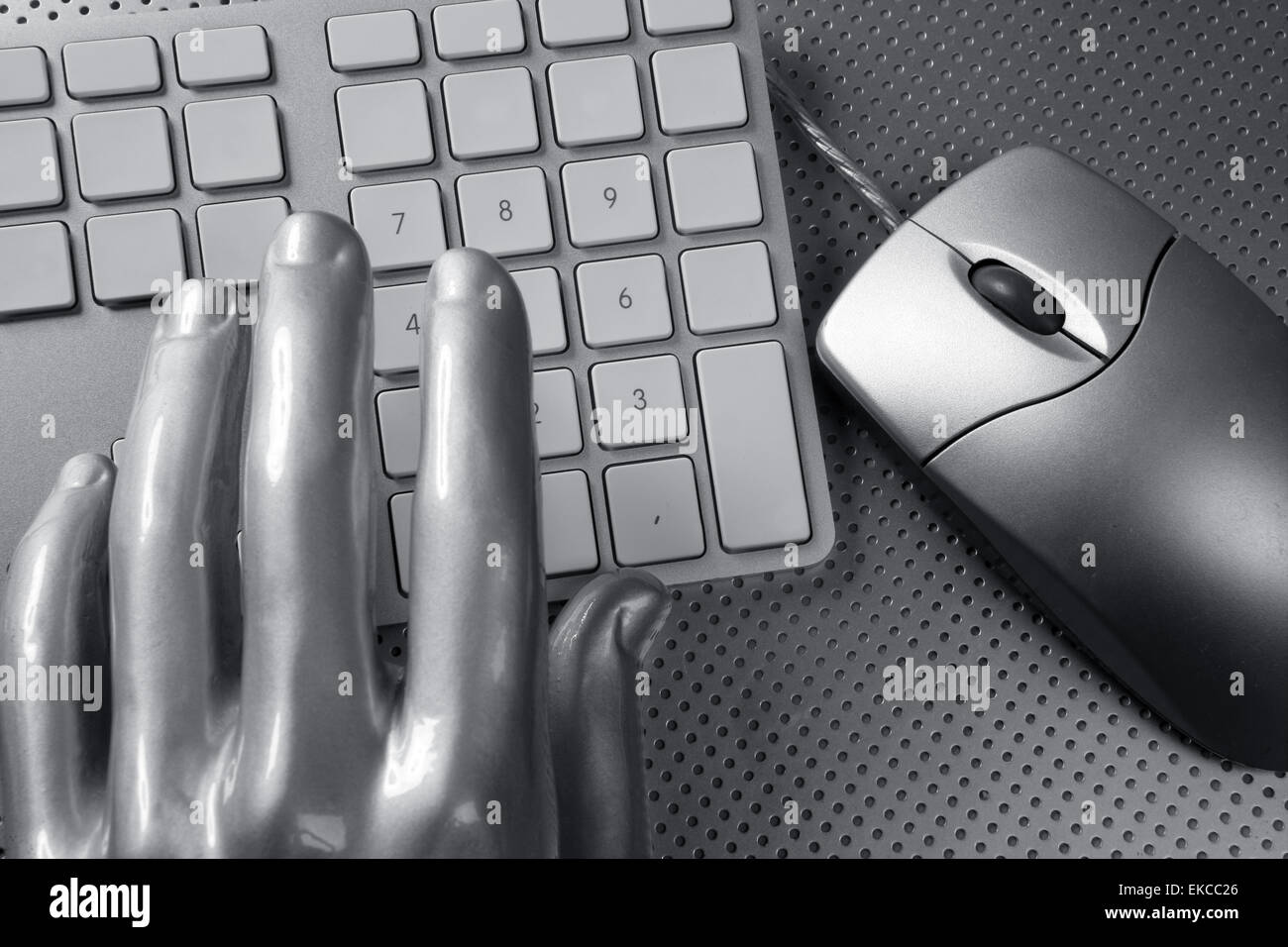 Clavier ordinateur souris futuriste main d'argent Banque D'Images