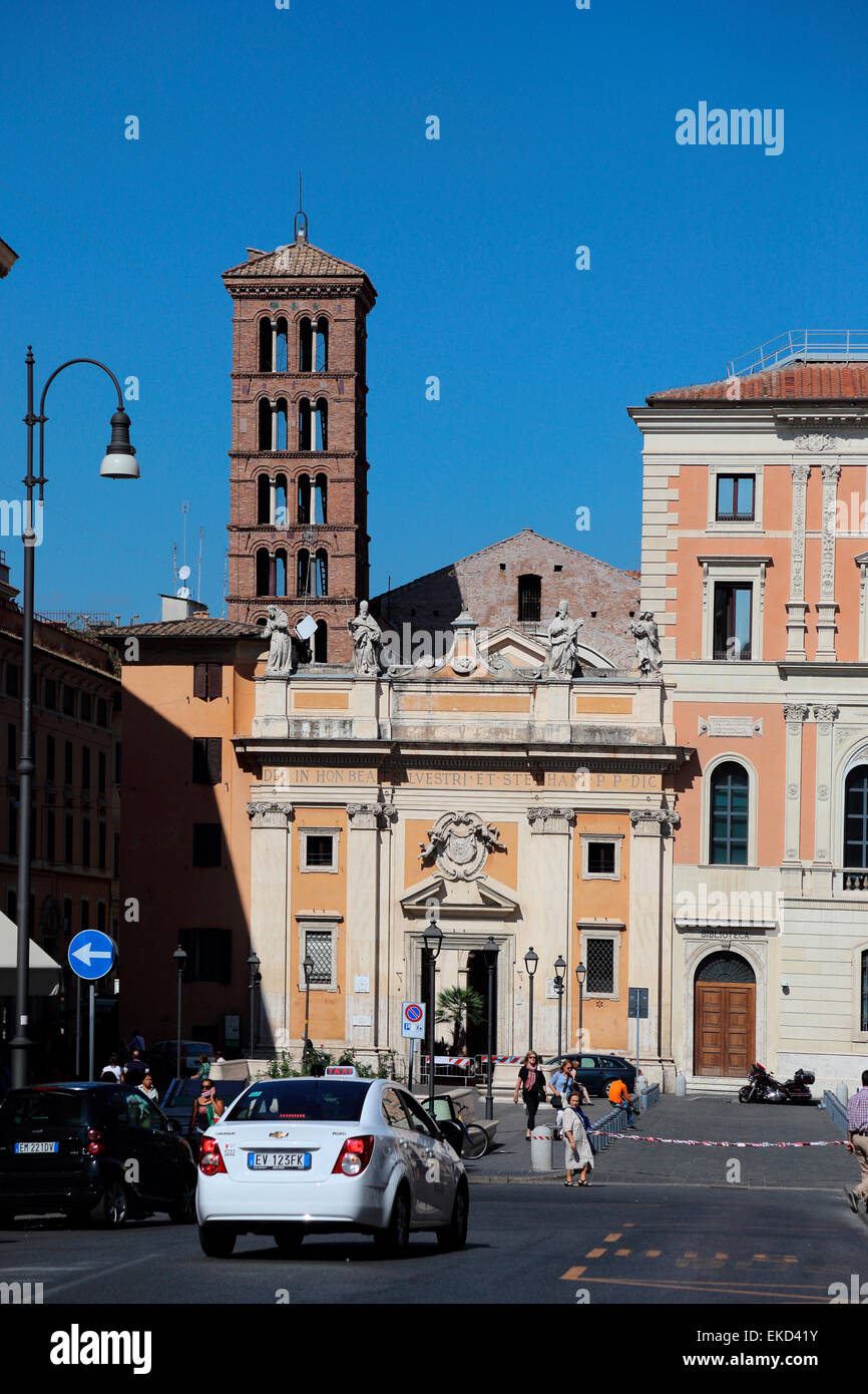 Italie Rome Piazza di San Silvestro Banque D'Images