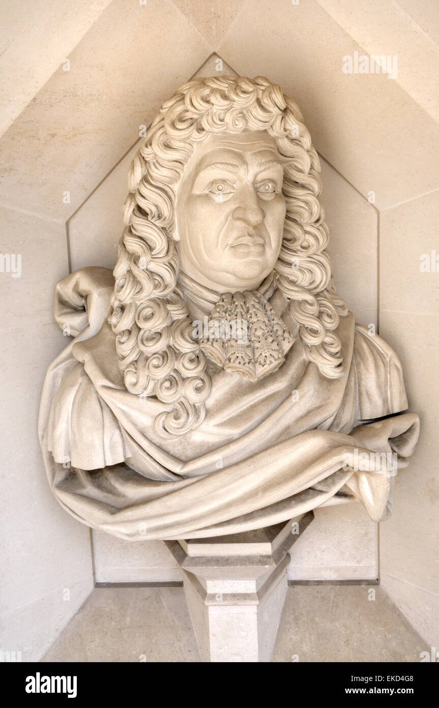 Londres, Angleterre, Royaume-Uni. Guildhall Art Gallery, à la ville. Buste de Pierre moderne de Samuel Pepys (1633-1703) Auteur : Banque D'Images