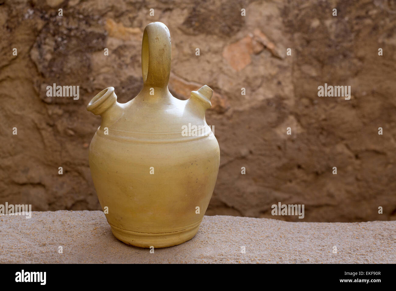 Botijo argile traditionnel pot verseuse pour garder l'eau douce Banque D'Images