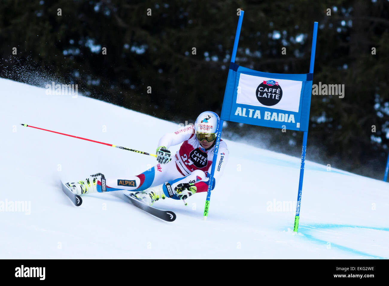 Val Badia, Italie 21 décembre 2014. Gino CAVIEZEL (SUI) qui se font concurrence sur les AUDI FIS Coupe du Monde de Ski alpin Slalom géant hommes sur la Gran Risa bien sûr dans les montagnes des Dolomites. Banque D'Images