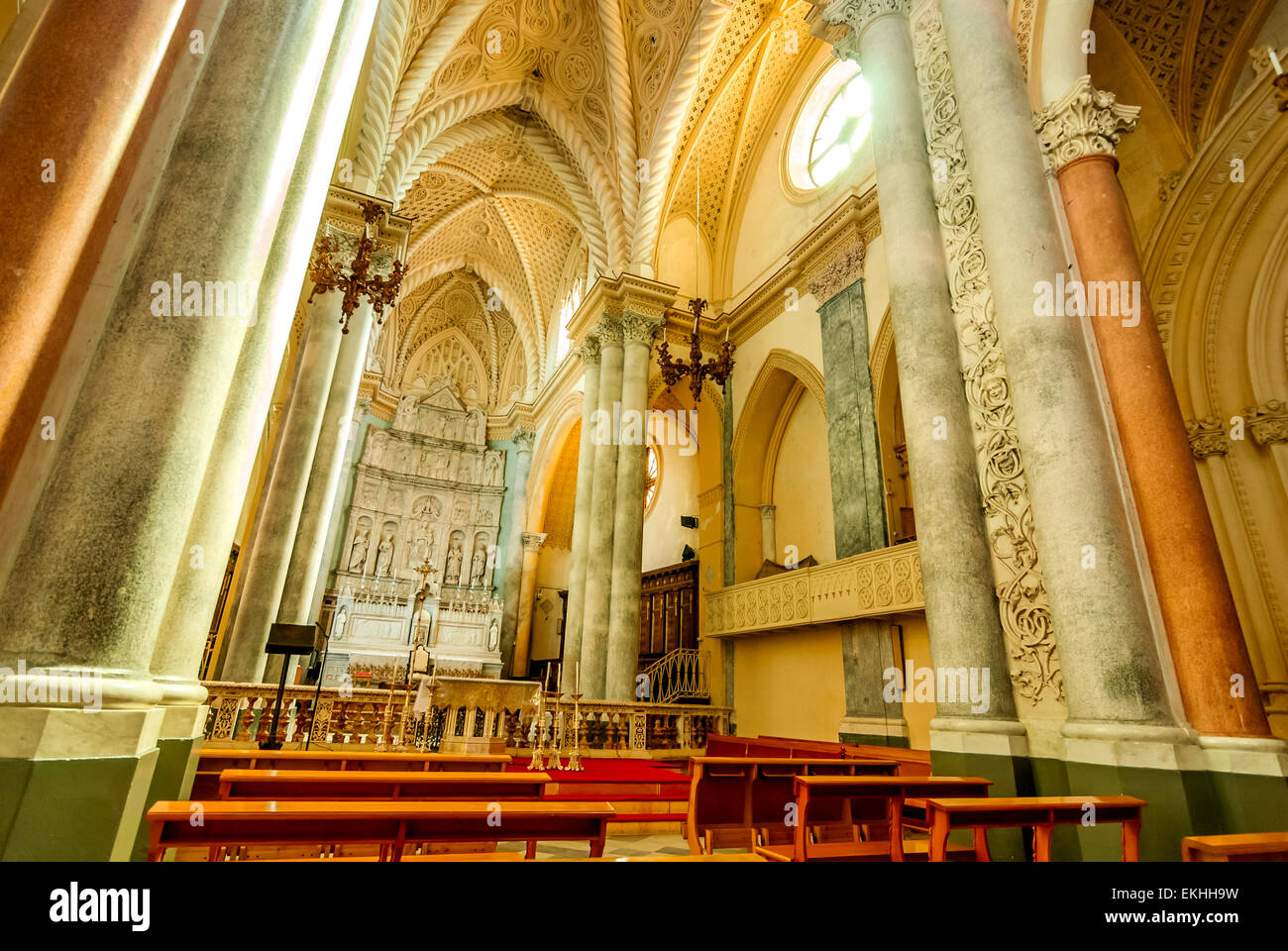 Erice, Sicile, Italie. La cathédrale principale d'Erice est l'Église mère ou du vrai Duomo, construit par les normands en style gothique de l'architecture. Banque D'Images
