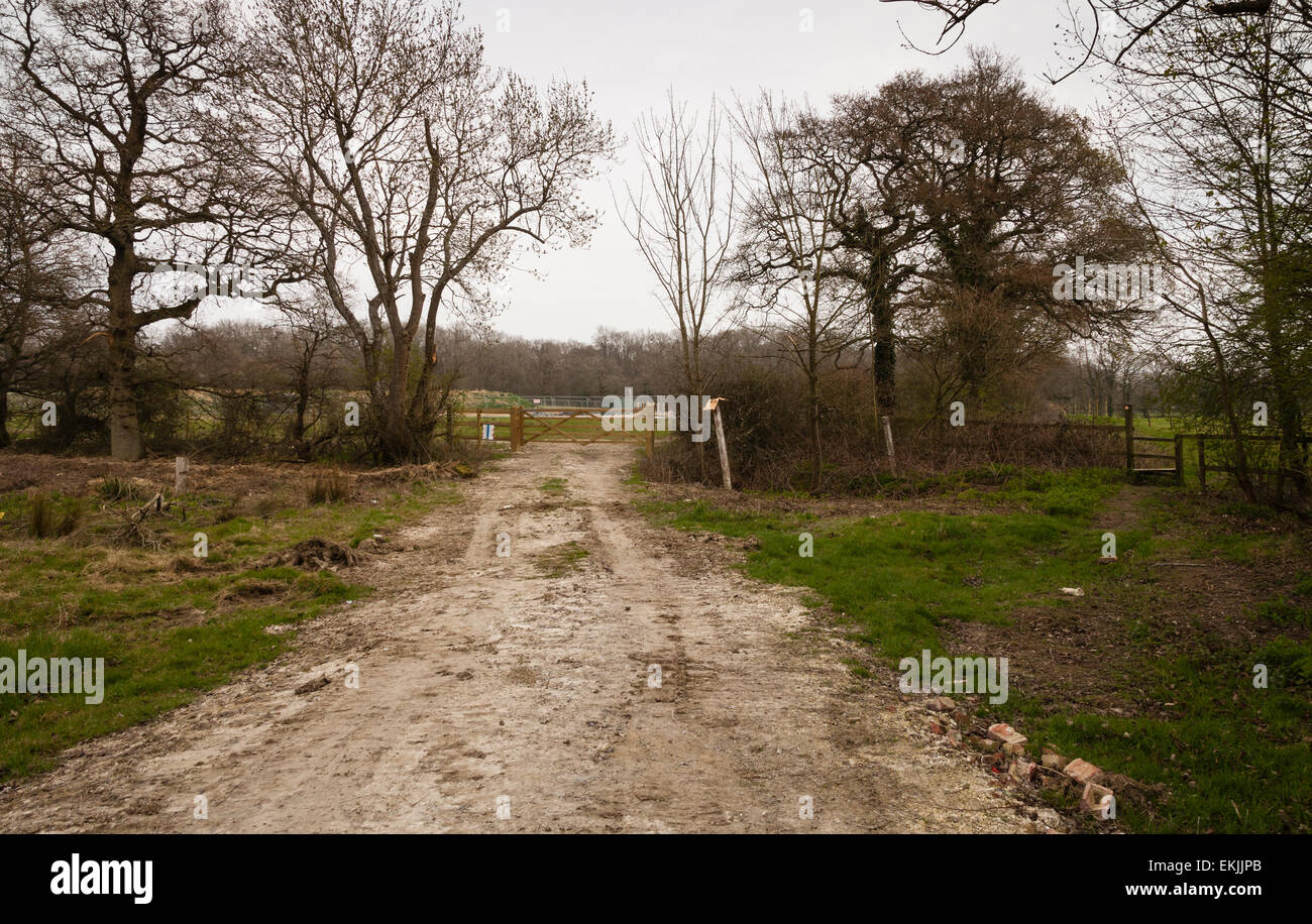 Horse Hill, Surrey, vendredi 10 avril 2015. Tout était calme sur le site de l'entreprise UK exploration pétrole et gaz Investissements (UKOG). Banque D'Images