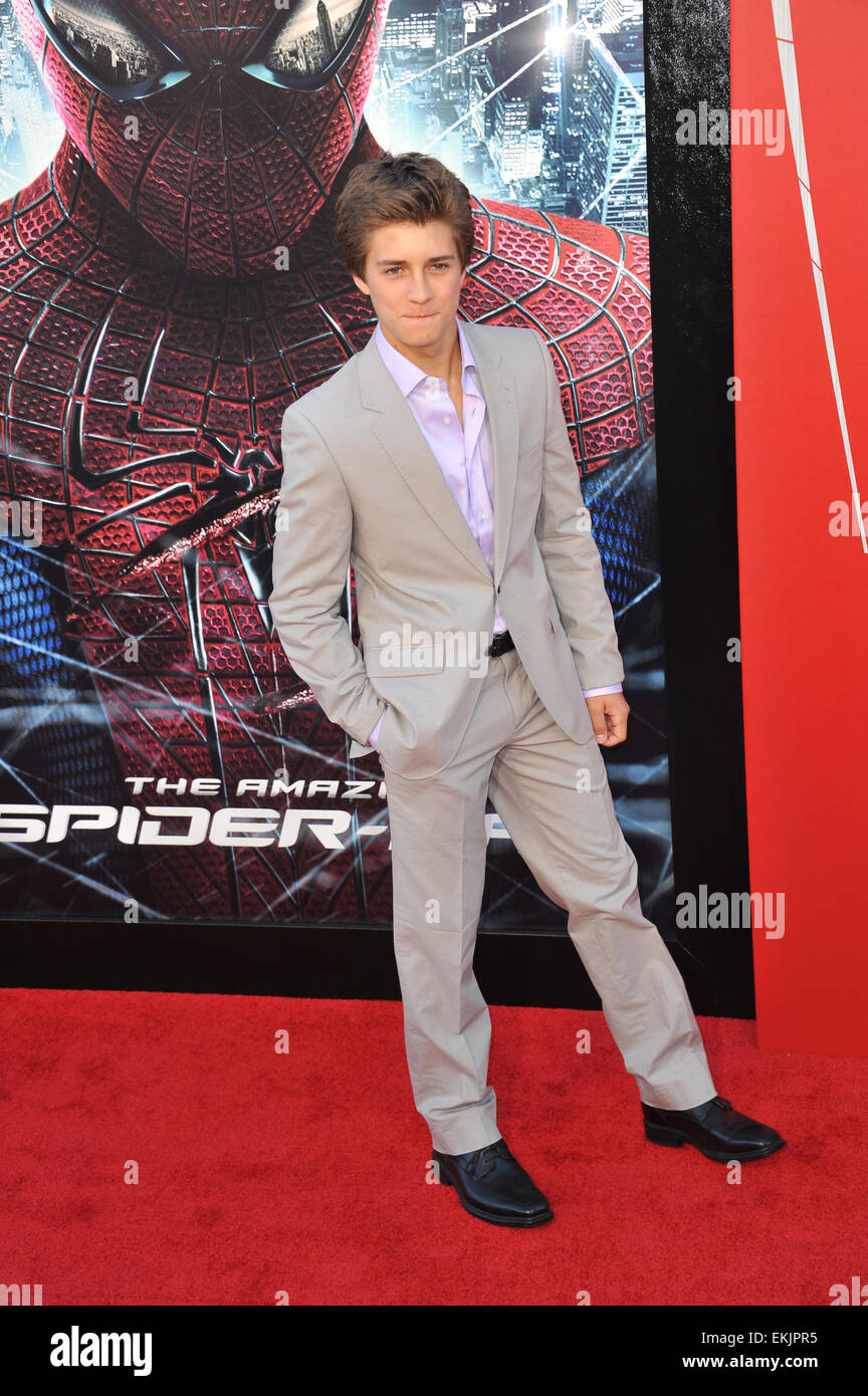 LOS ANGELES, CA - le 29 juin 2012 : Billy Unger à la première mondiale de 'The Amazing Spider-Man' au Regency Village Theatre, Westwood. Banque D'Images