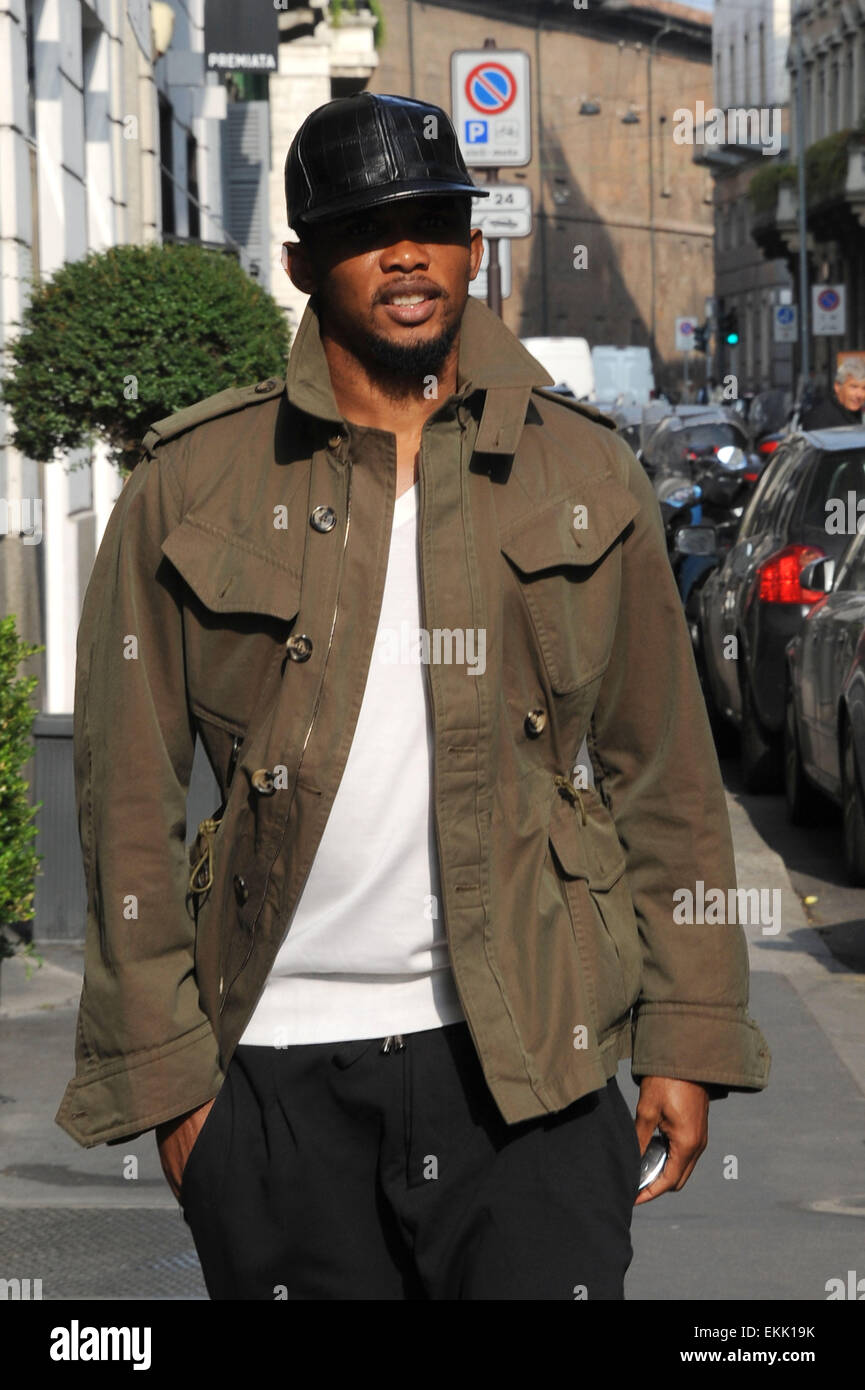 Everton FC striker Samuel Eto'o à l'extérieur de Milan avec : Samuel Eto'o Où : Milan, Italie Quand : 06 Oct 2014 Banque D'Images