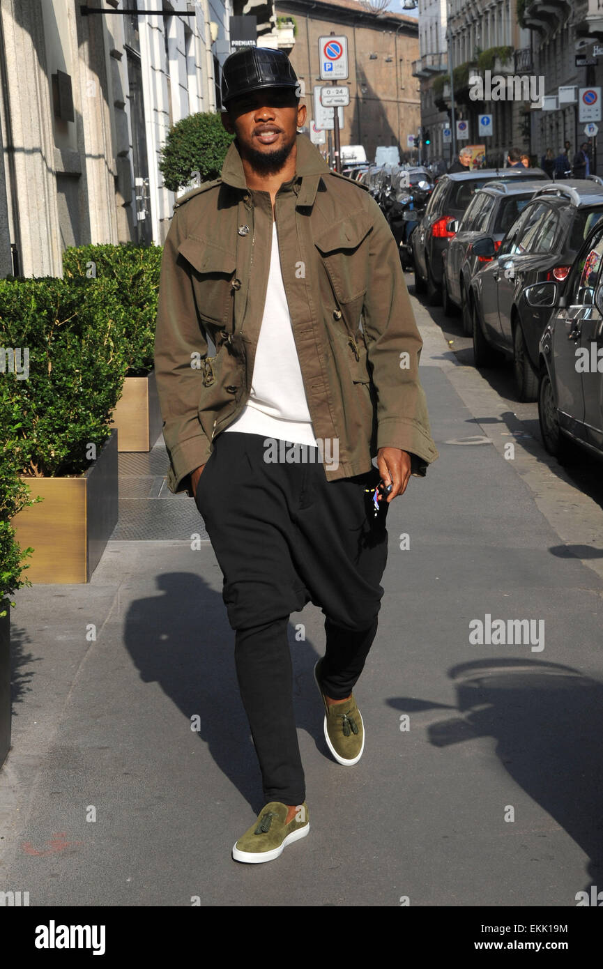 Everton FC striker Samuel Eto'o à l'extérieur de Milan avec : Samuel Eto'o Où : Milan, Italie Quand : 06 Oct 2014 Banque D'Images