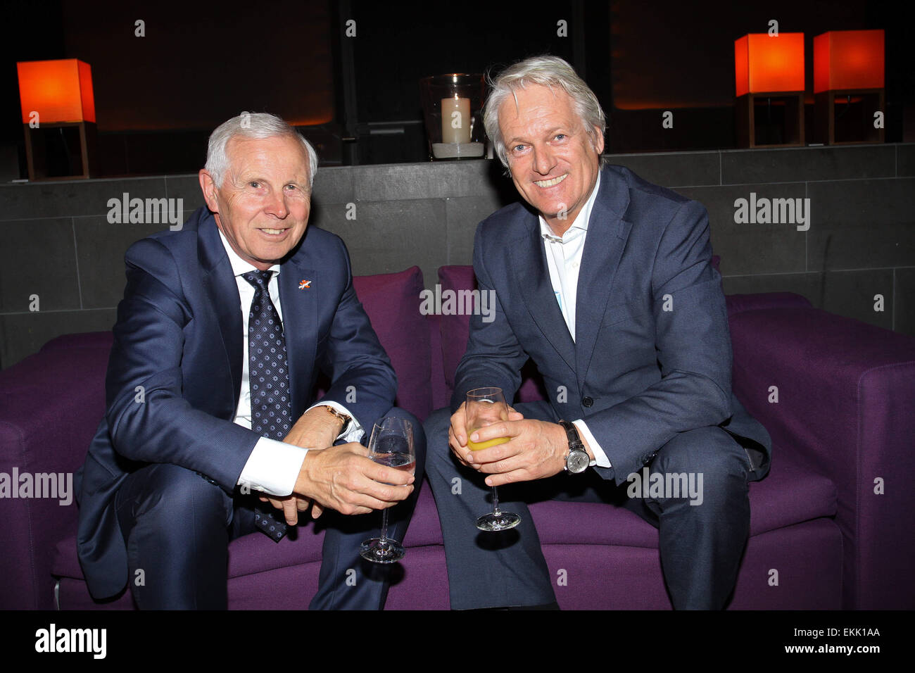 Felix Neureuther amis pour les enfants au Sofitel Hotel Bayerpostl gala mettant en vedette : Hans-Dieter Cleven,Stefan Schaffelhuber Où : Erfurt, Allemagne Quand : 06 Oct 2014 Banque D'Images