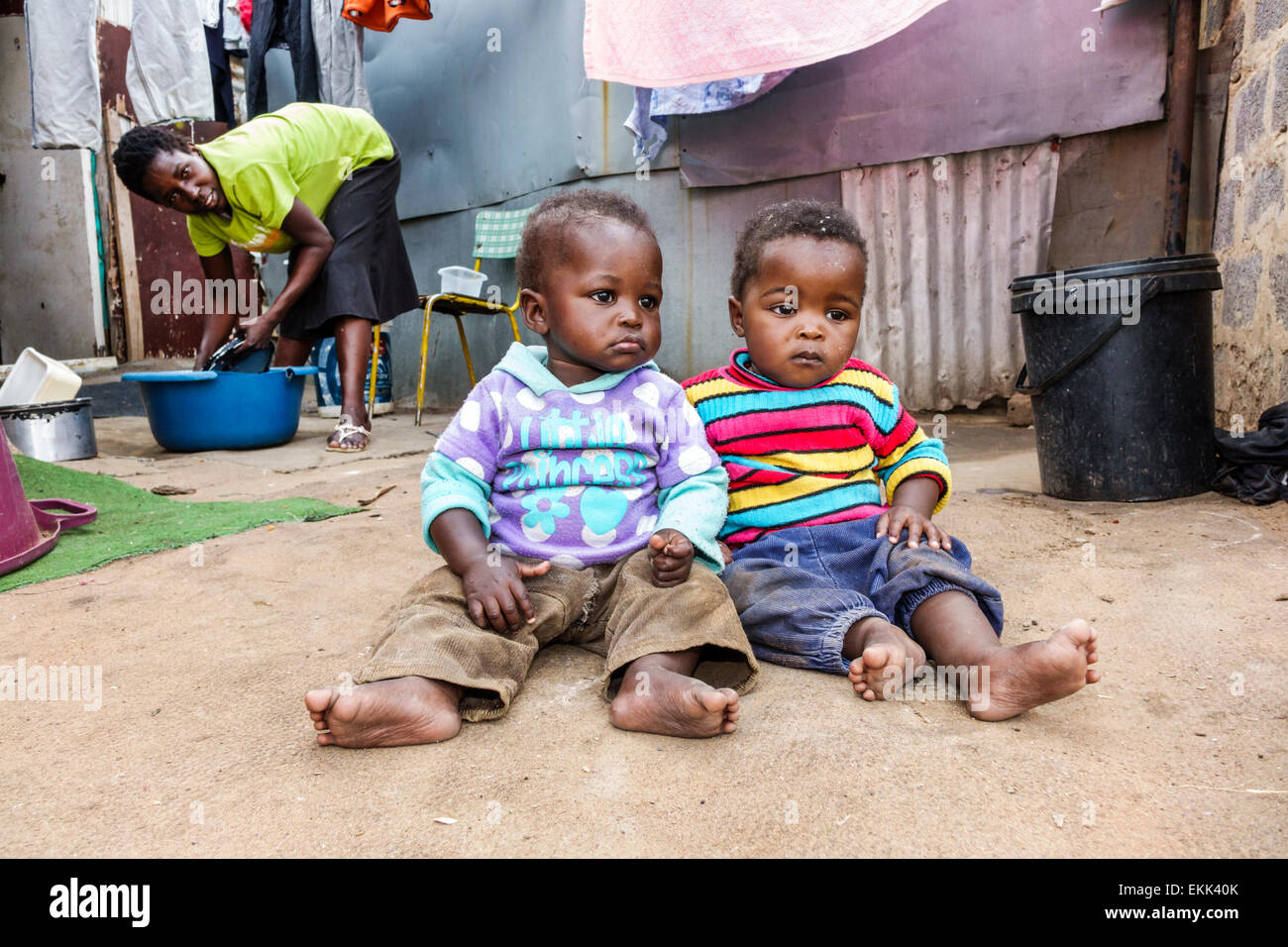 Johannesburg Afrique du Sud,Africain Soweto,Black Blacks Africains minorité  ethnique,adultes femme femme femme femme,mère maman,garçon garçons l Photo  Stock - Alamy