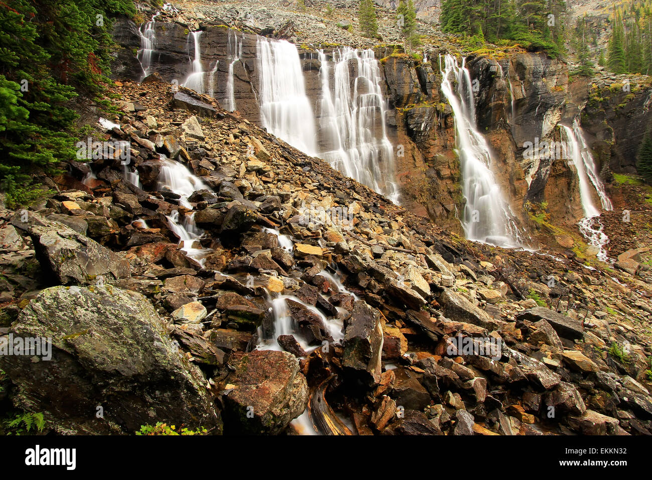 Sept Voiles Falls, lac O'Hara, le parc national Yoho, Colombie-Britannique, Canada Banque D'Images