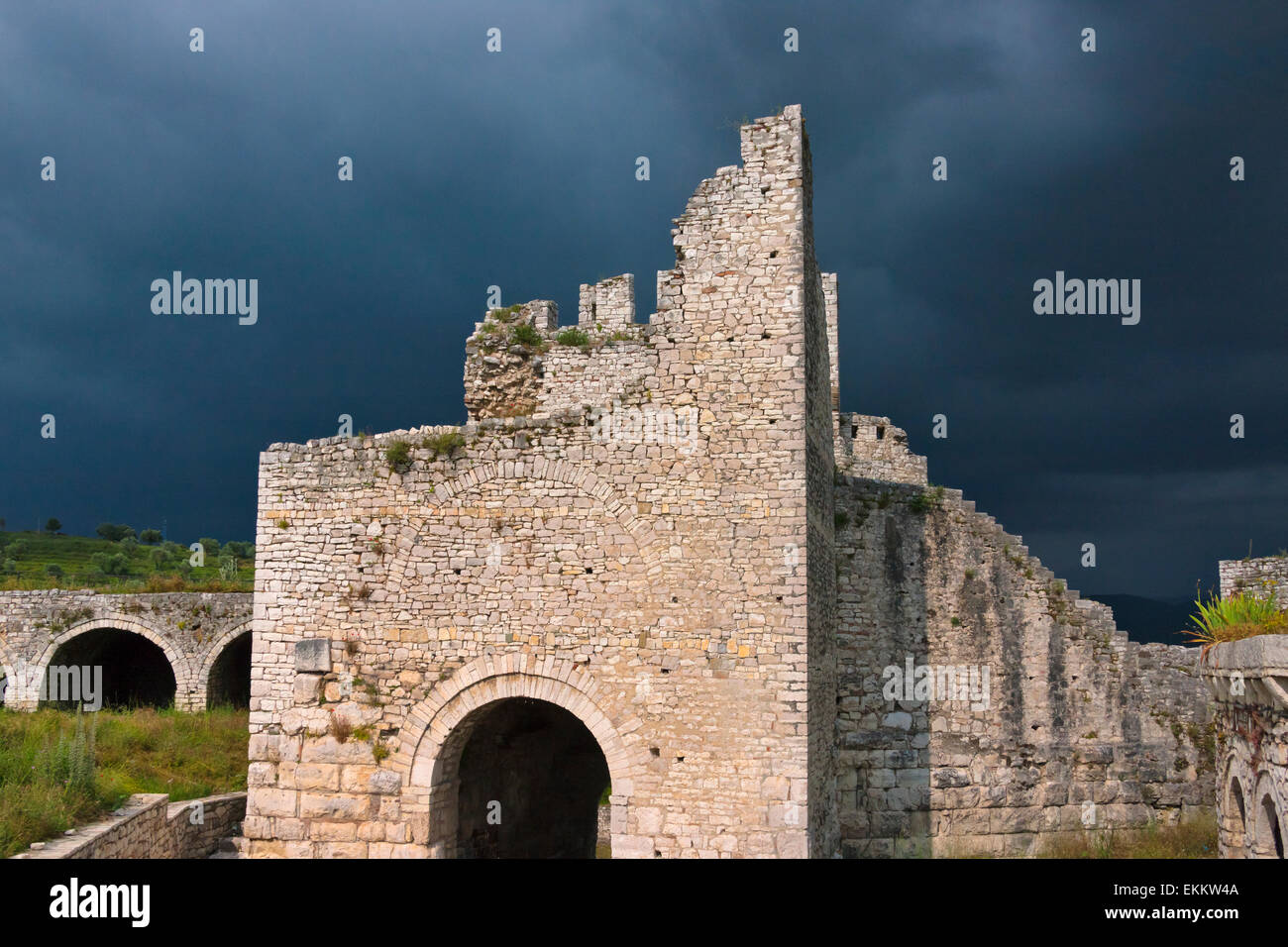 La citadelle et le château de Berat (site du patrimoine mondial de l'UNESCO), de l'Albanie Banque D'Images