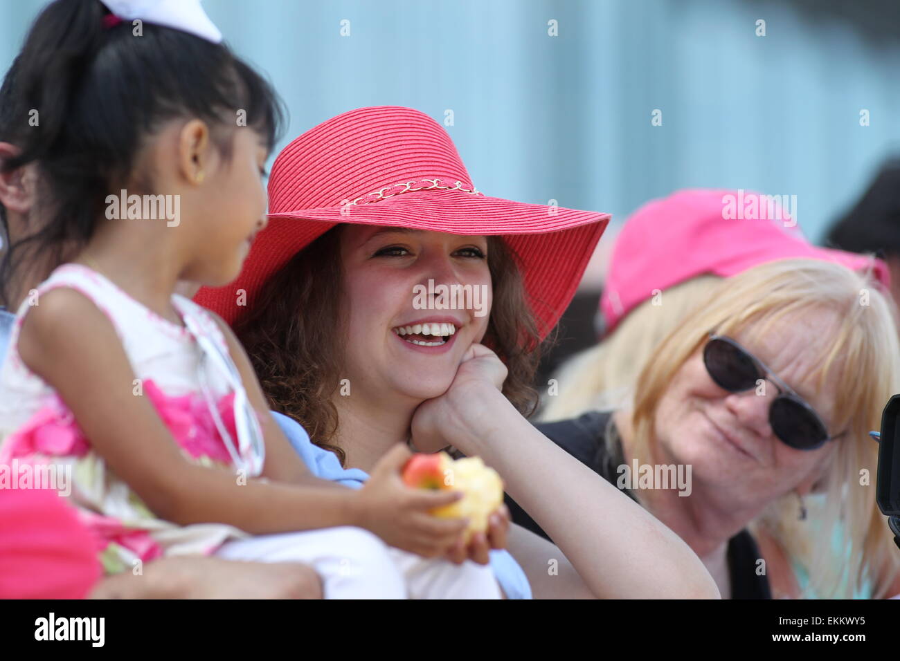 Hot Springs, Arkansas, USA. Apr 11, 2015. Oaklawn Hanicap à Oaklawn Park à Hot Springs, AR. Justin Manning/ESW/CSM/Alamy Live News Banque D'Images