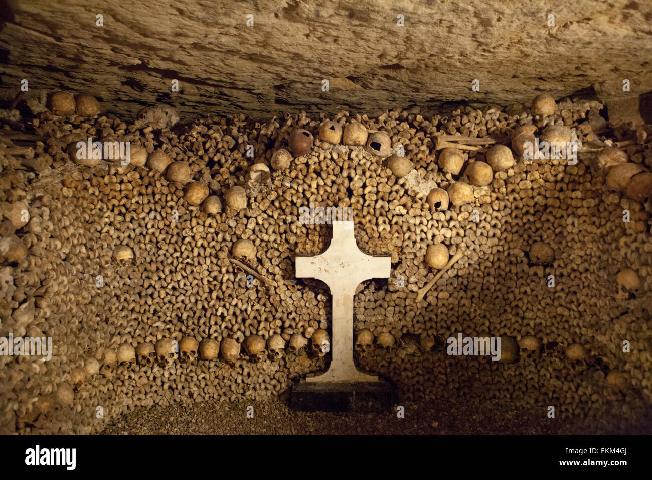 Les Catacombes de Paris tenir la demeure de plus de six millions de personnes Banque D'Images
