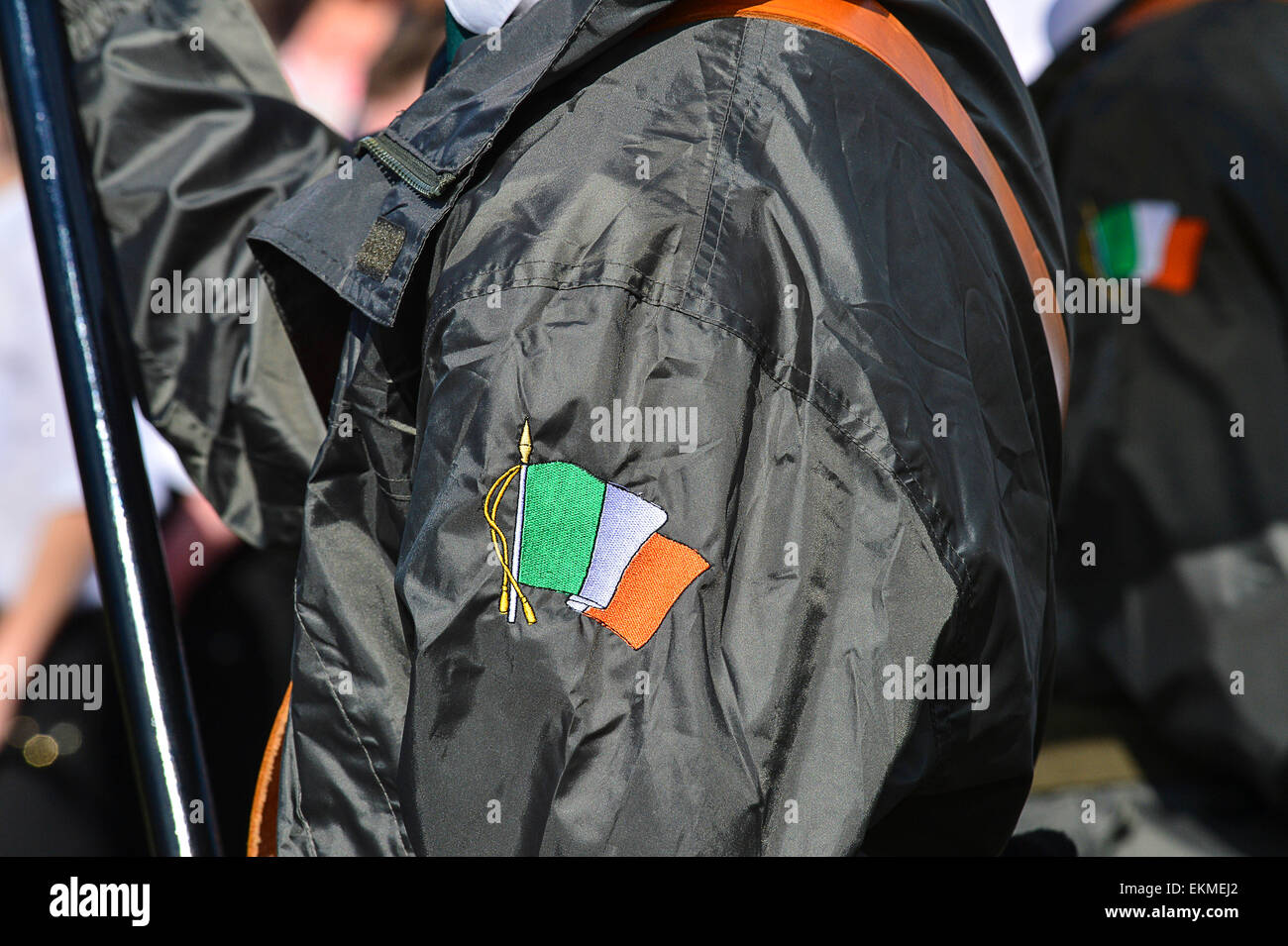 Parti républicain dissident lors d'une parade de couleurs 32CSM commémoration de l'Insurrection de Pâques 1916 à Derry, Londonderry Banque D'Images