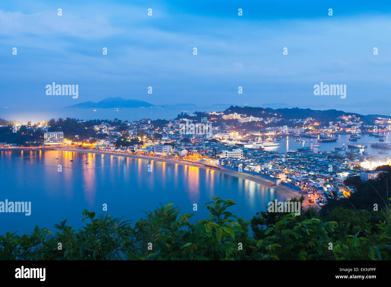 Cheung Chau island nuit vue à Hong Kong Banque D'Images