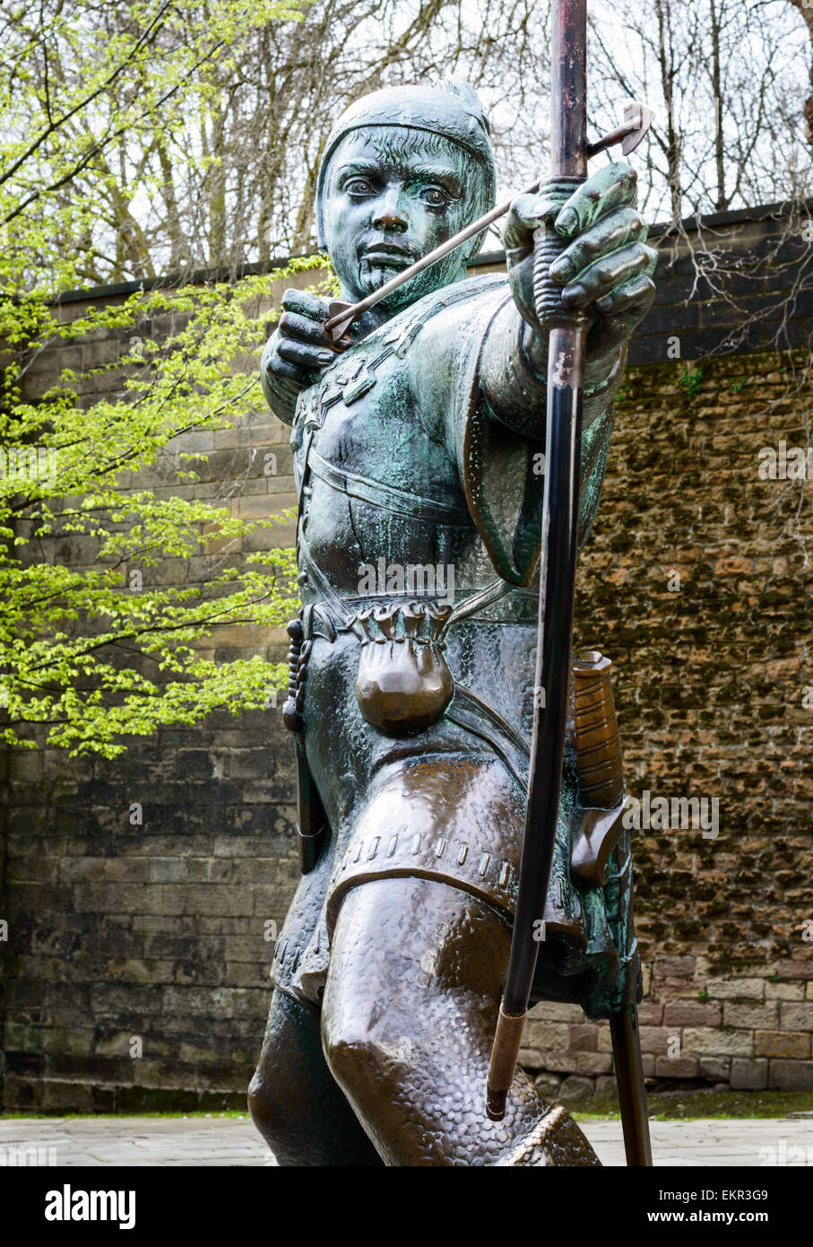 NOTTINGHAM, ANGLETERRE - 12 avril : La statue de Robin des Bois, près de château de Nottingham. Le 12 avril, 2015, à Nottingham, Angleterre. Banque D'Images