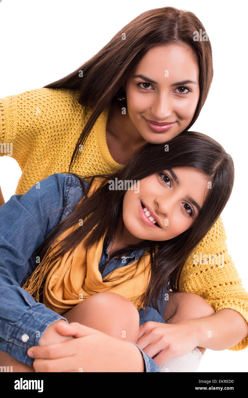 Femme et petite fille serrant chaque concept de famille - autres Banque D'Images