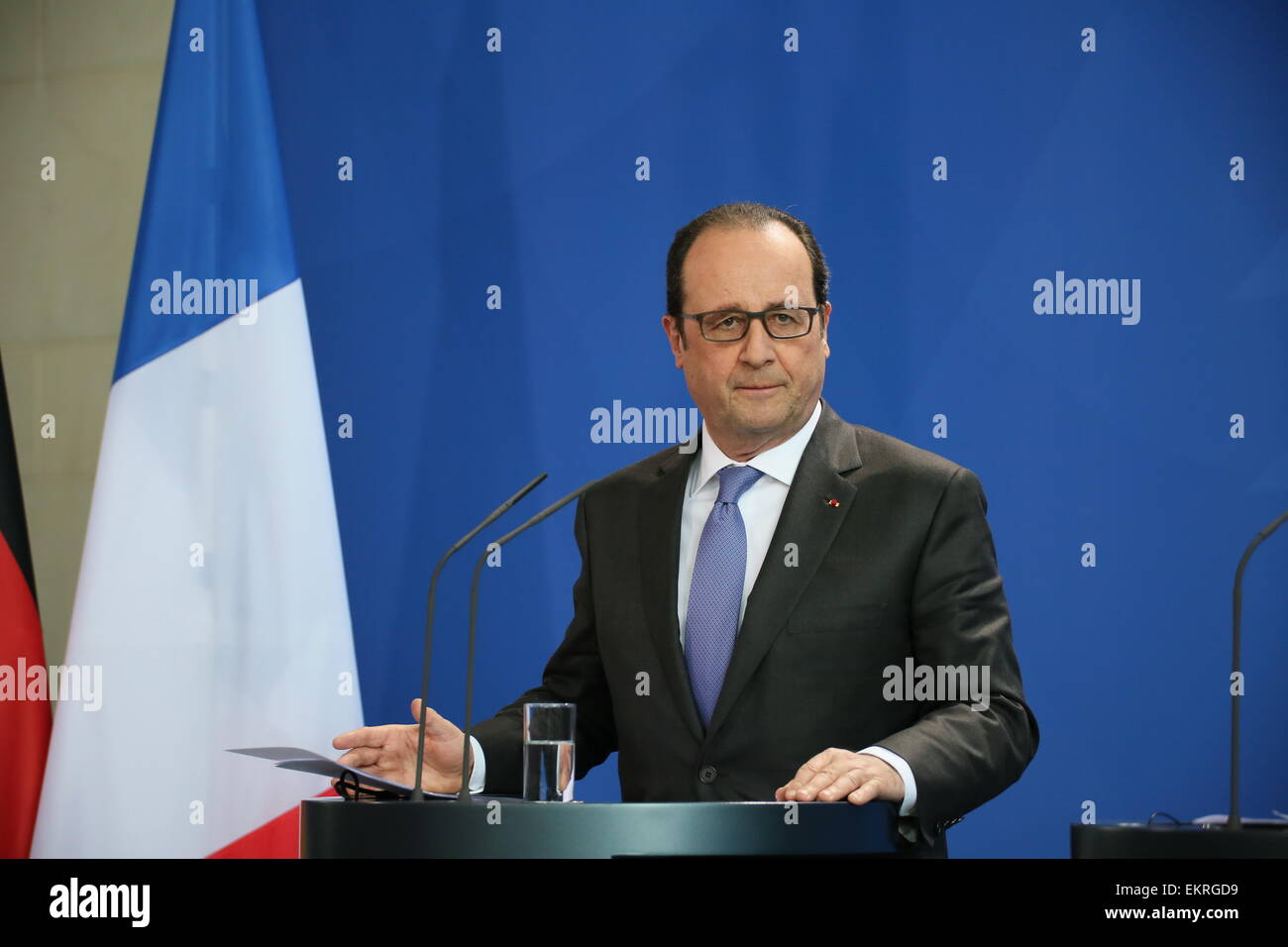 Berlin, Allemagne. Mar 31, 2015. Le Président français François Hollande donne une déclaration au cours de conférence de presse avec la Chancelière allemande Angela Merkel à la Chancellerie . © Madeleine Lenz/Pacific Press/Alamy Live News Banque D'Images