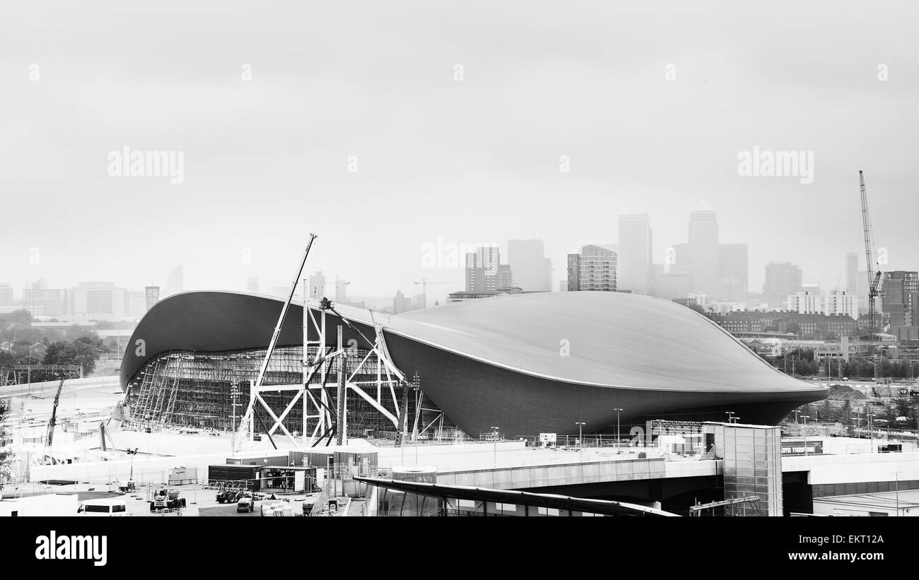 Début de phase de construction du centre aquatique avec la forme et la forme du toit. Londres 2012 Natation Centre, Stratford, United Banque D'Images