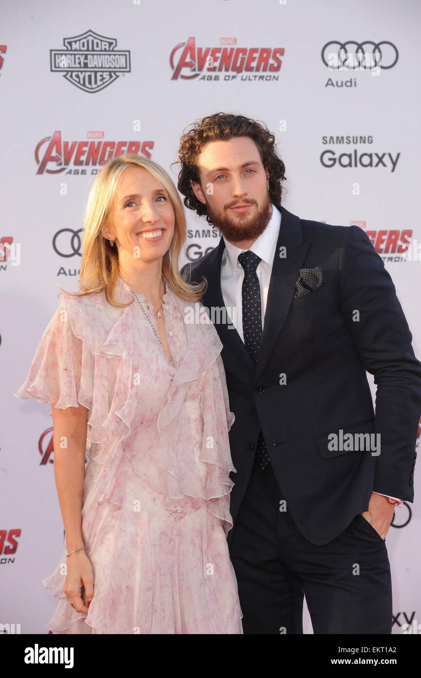 Aaron Taylor-Johnson Sam Taylor-Johnson, au niveau des arrivées pour les AVENGERS : Uncanny X-MEN Premiere, le Kodak Theater à Hollywood et Highland Center, Los Angeles, CA, 13 avril 2015. Photo par : Elizabeth Goodenough/Everett Collection Banque D'Images