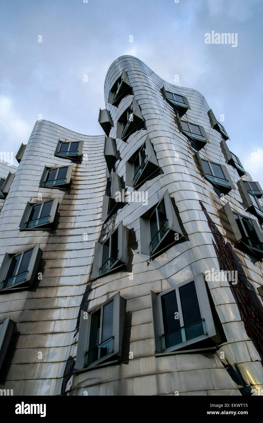 Bâtiment gehry dusseldorf Banque D'Images